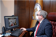 REKTÖR PROF. DR. ERHAN TABAKOĞLU ANADOLU AJANSI’NIN “YILIN FOTOĞRAFLARI” OYLAMASINA KATILDI