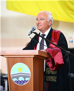 UZUNKÖPRÜ MESLEK YÜKSEKOKULU’NDA MEZUNİYET SEVİNCİ