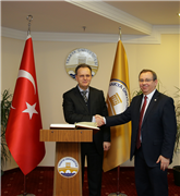 ALEXANDER XHUVANİ ELBASAN ÜNİVERSİTESİNDEN ÖNEMLİ ZİYARET
