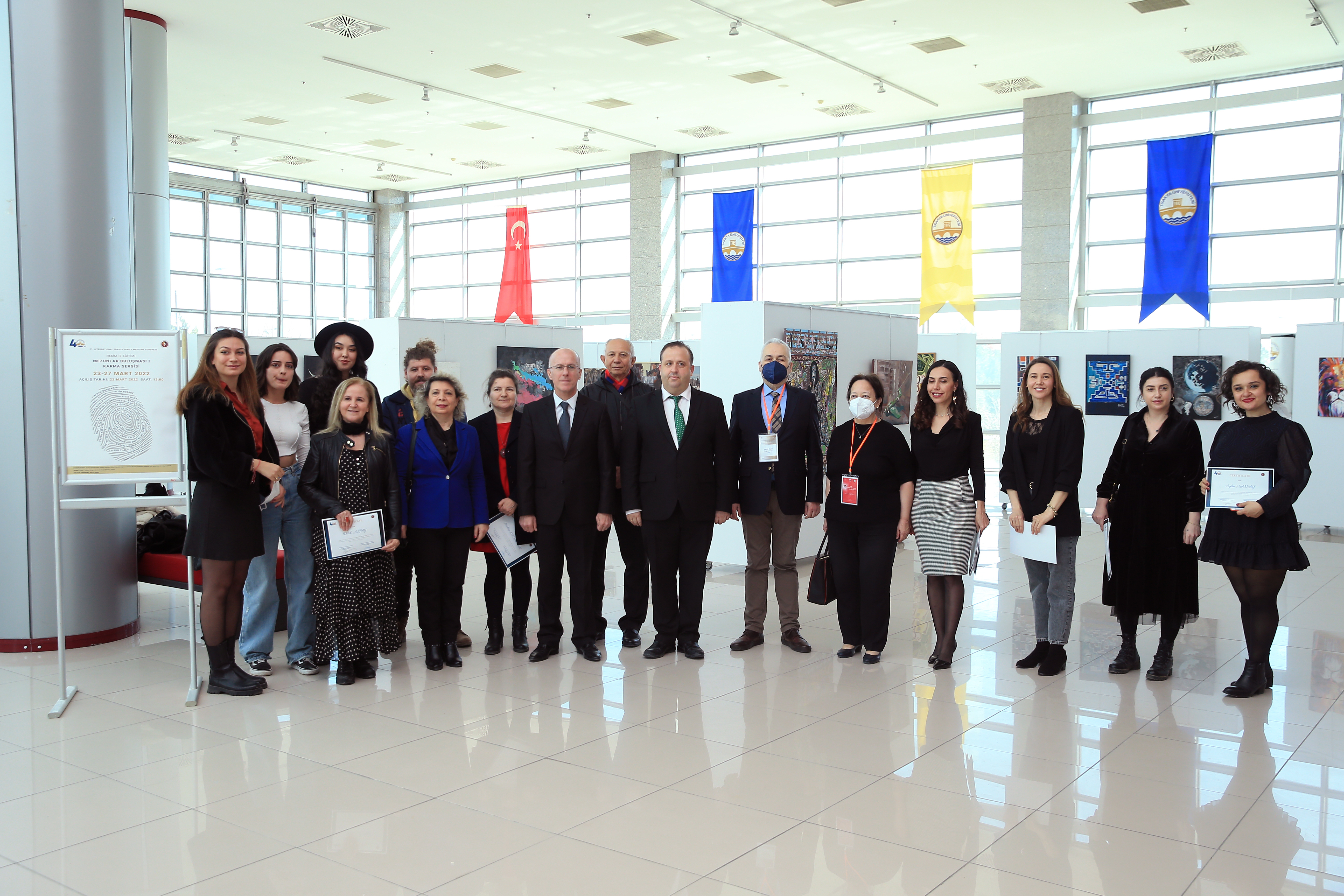 RESİM ÖĞRETMENLİĞİ MEZUNLARI, İLK DEFA MEZUNLAR BULUŞMASI SERGİSİ İLE BİR ARAYA GELDİ