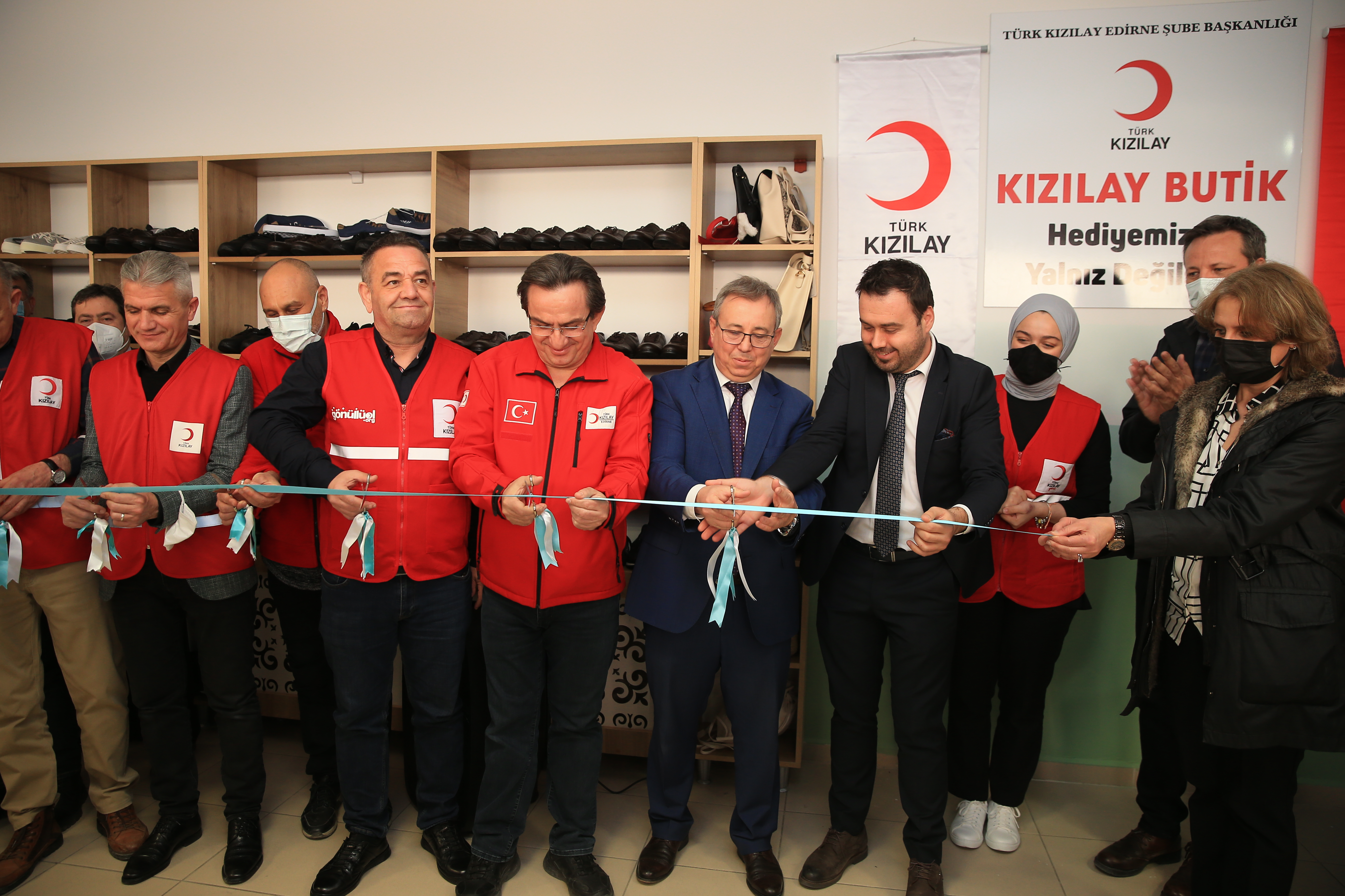 TRAKYA ÜNİVERSİTESİNDE KIZILAY BUTİK MAĞAZASI AÇILDI
