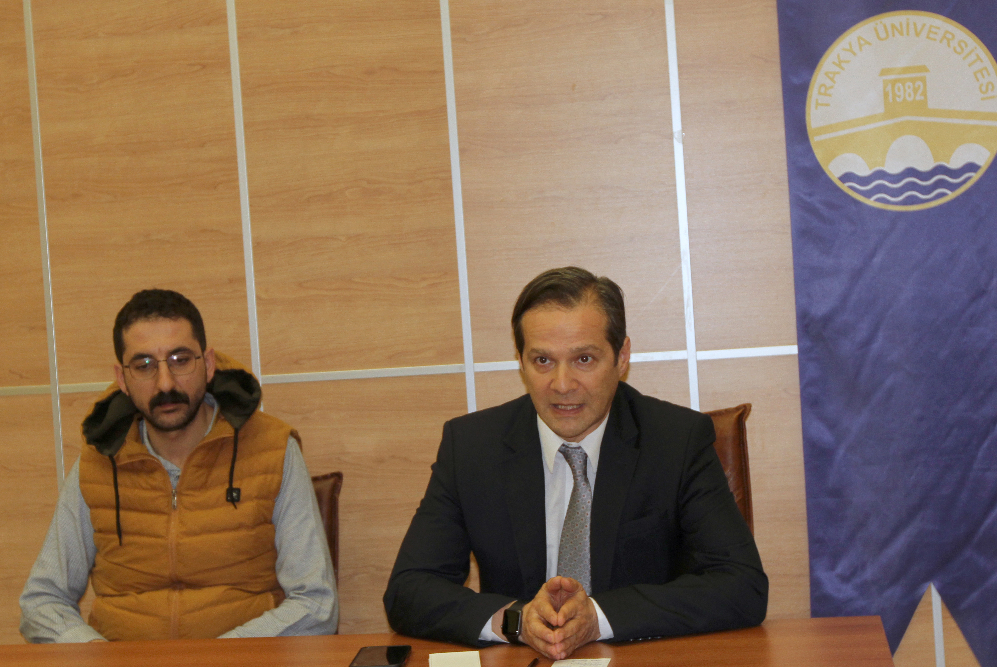 REKTÖR YARDIMCISI PROF. DR. MURAT TÜRKYILMAZ, YABANCI AKADEMİSYENLER İLE BULUŞTU
