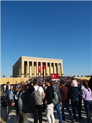 TRAKYA ÜNİVERSİTESİ ÖĞRENCİLERİ 10 KASIM TÖRENLERİ İÇİN ANITKABİR’DEYDİ…
