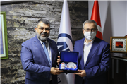 REKTÖR PROF. DR. ERHAN TABAKOĞLU’NDAN ANADOLU AJANSINA TEBRİK ZİYARETİ