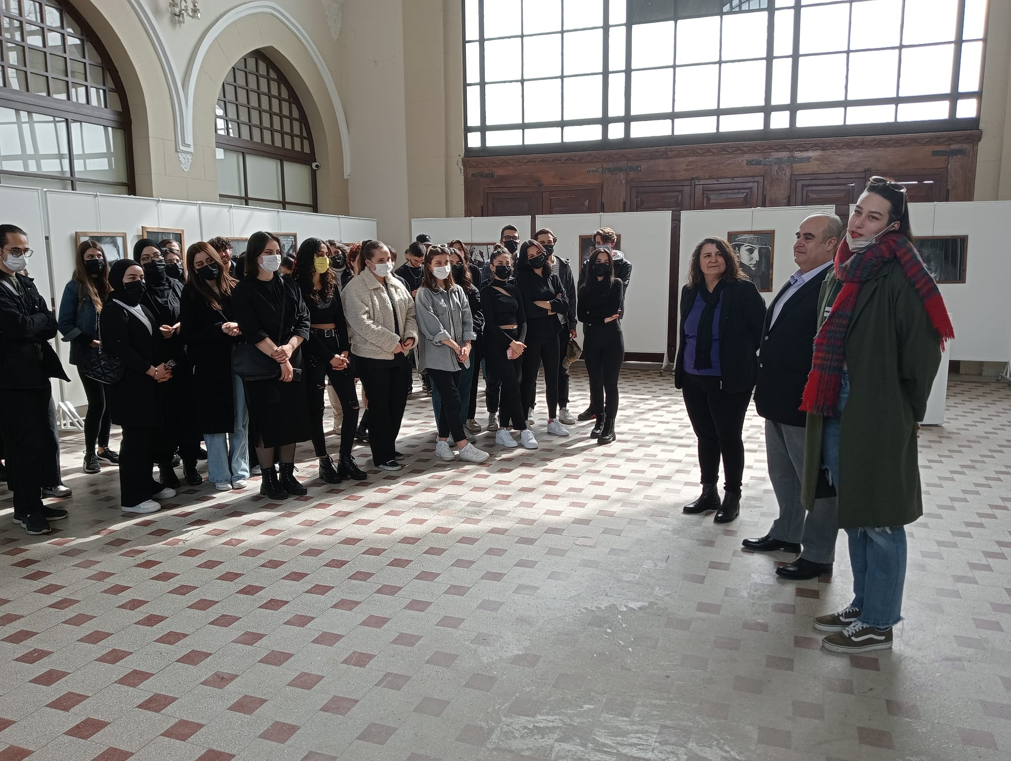 GÜZEL SANATLAR FAKÜLTESİNDE FOTOĞRAF SERGİSİ AÇILDI