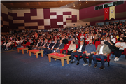 GECE YOLCULARI, KOSOVA TÜRKLERİ MİLLİ BAYRAMINDA MEZUN OLDUKLARI ÜNİVERSİTEDE SAHNE ALDI