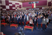 GECE YOLCULARI, KOSOVA TÜRKLERİ MİLLİ BAYRAMINDA MEZUN OLDUKLARI ÜNİVERSİTEDE SAHNE ALDI