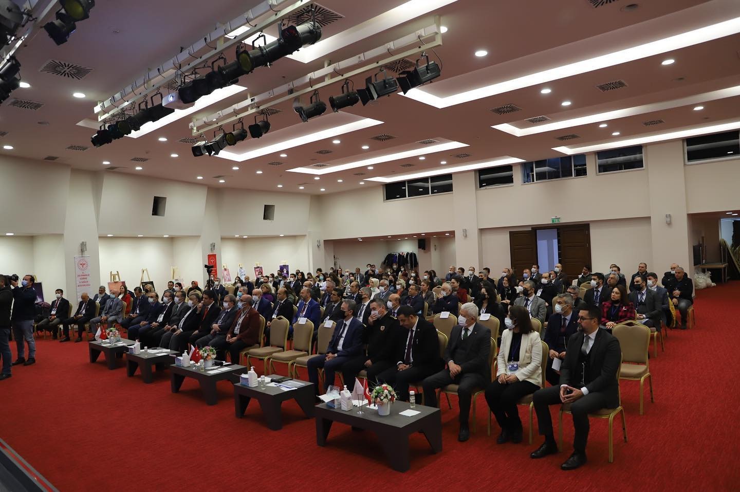 TRAKYA ÜNİVERSİTESİ BAĞIMLILIKLARLA MÜCADELE KOMİSYONU, BAĞIMLILIKLA MÜCADELE ÇALIŞTAYI’NA KATILDI