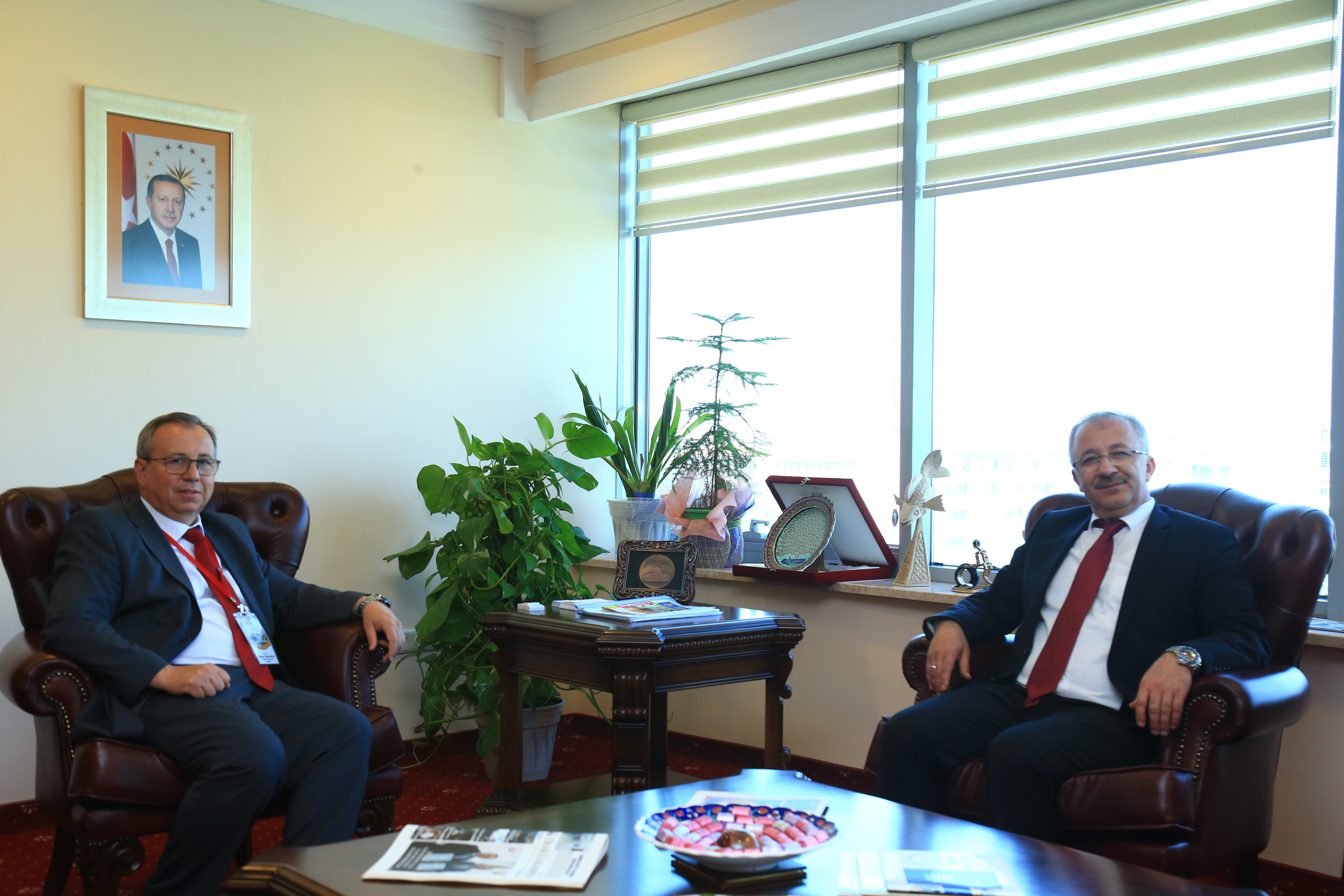 CUMHURBAŞKANLIĞI DEVLET ARŞİVLERİ BAŞKANI’NDAN TRAKYA ÜNİVERSİTESİNE ZİYARET
