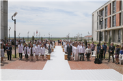 GENÇ ECZACI ADAYLARI BEYAZ ÖNLÜKLERİNİ GİYDİLER