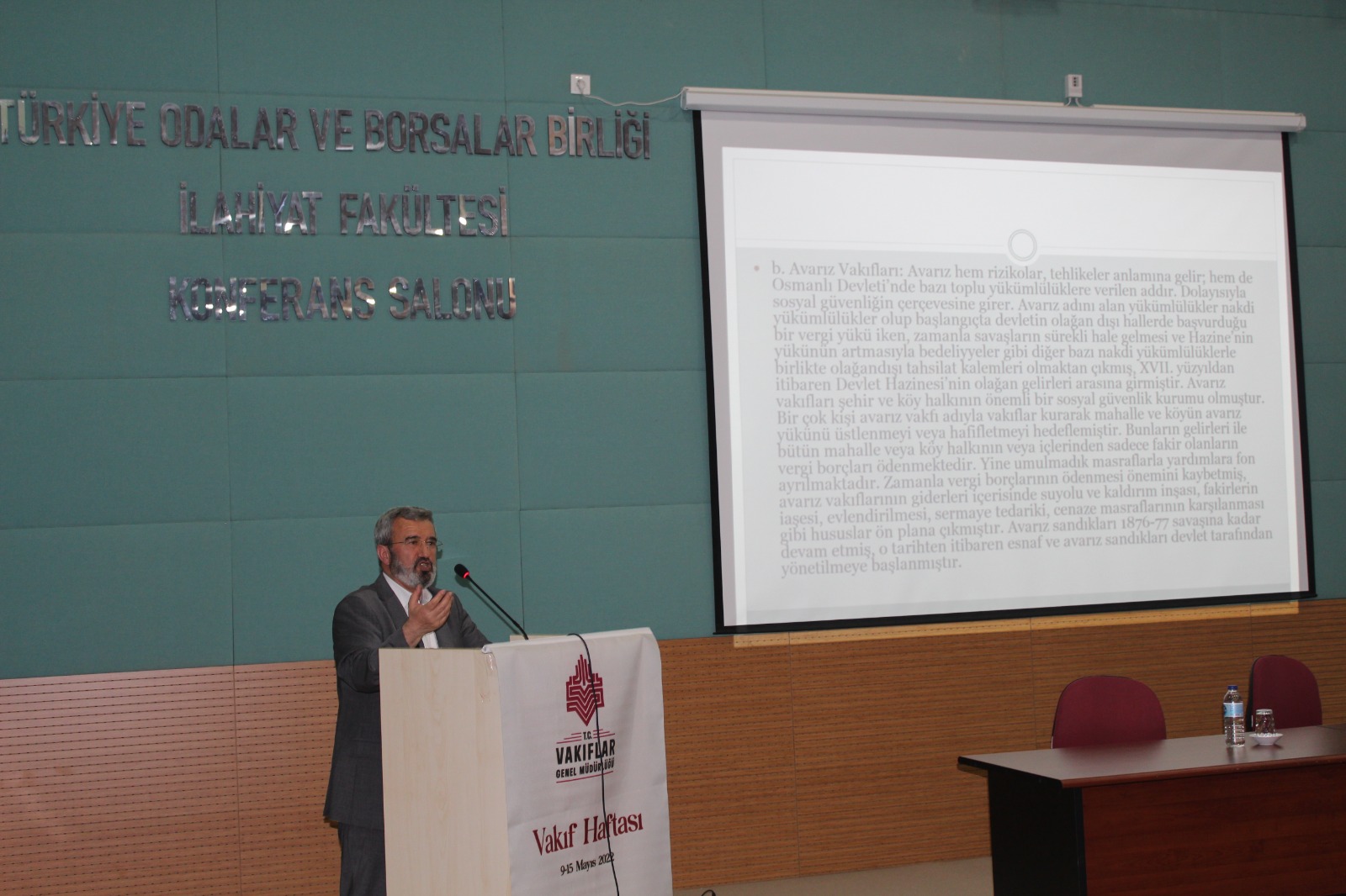 TRAKYA ÜNİVERSİTESİ İLAHİYAT FAKÜLTESİNDE VAKIFLAR HAFTASI KONFERANSI DÜZENLENDİ