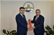 EDİRNE VALİSİ HÜSEYİN KÜRŞAT KIRBIYIK’TAN TRAKYA ÜNİVERSİTESİNE ZİYARET