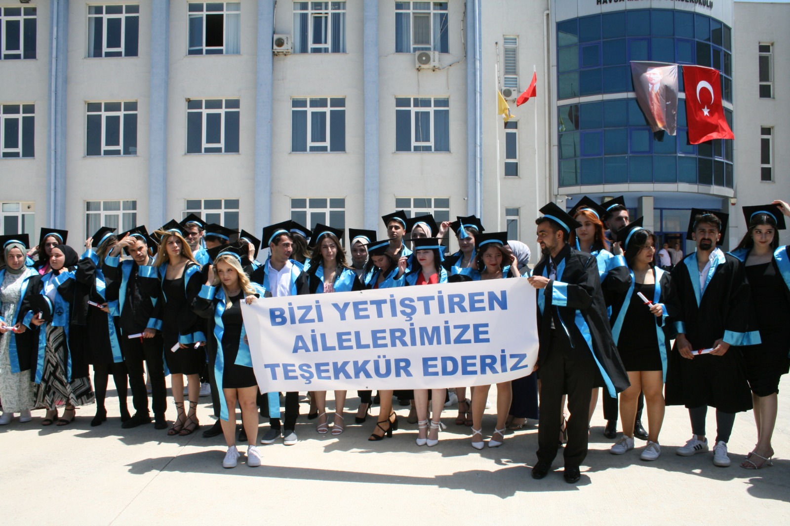 HAVSA MESLEK YÜKSEKOKULUNDA MEZUNİYET COŞKUSU