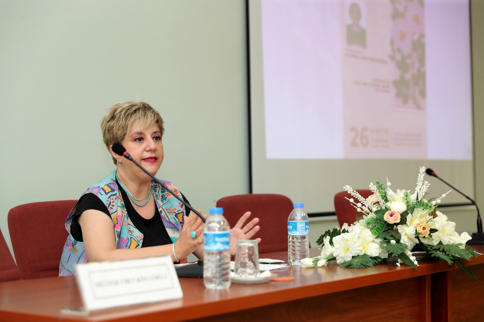 EDİRNE KONFERANSLARINDA EDİRNE’DE GÜL VE GÜL YAĞCILIĞI KONUŞULDU