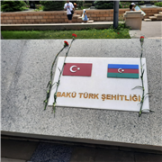 TÜRK REKTÖRLER BAKÜ TÜRK ŞEHİTLİĞİ’NDE