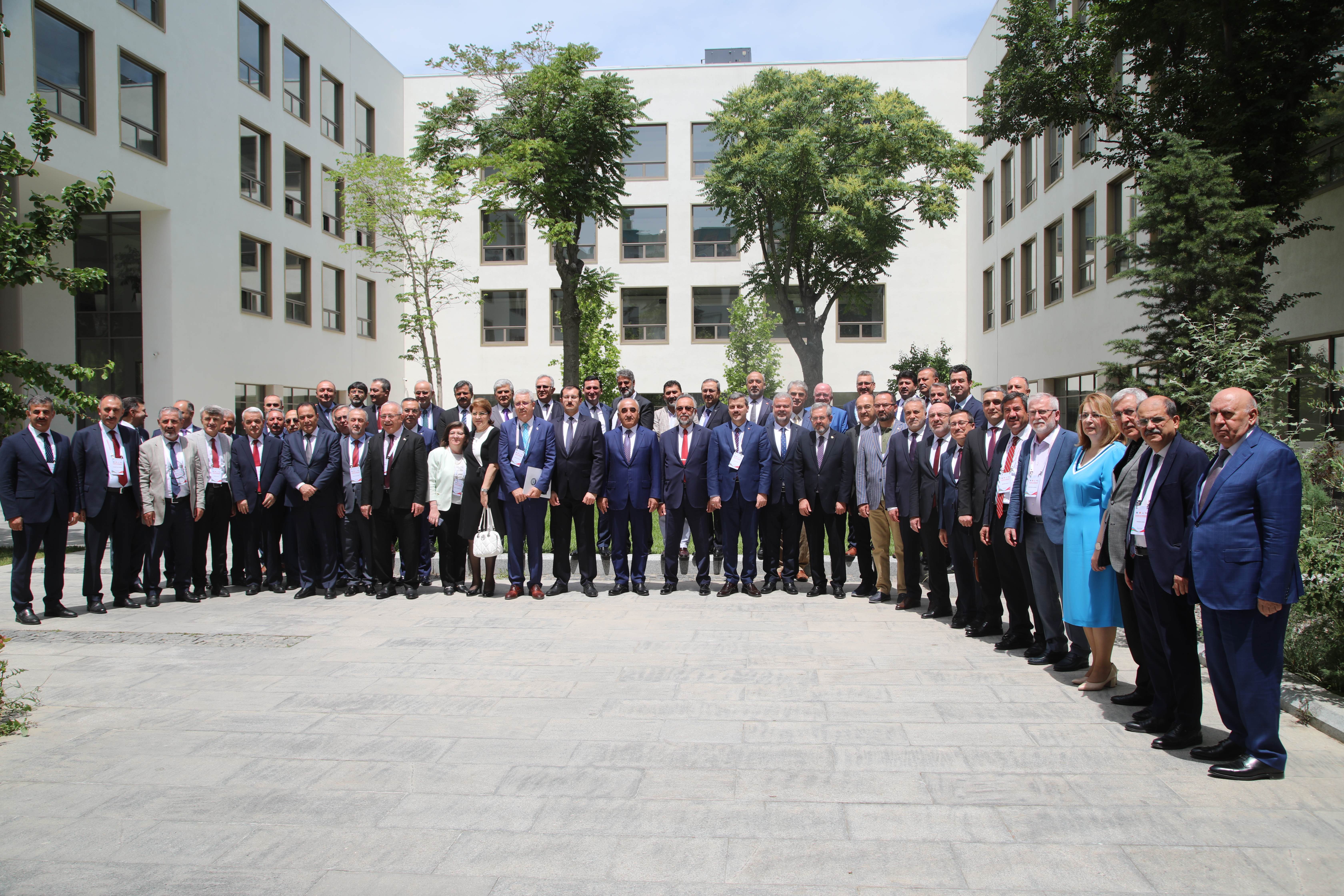 TÜRKİYE ÜNİVERSİTE REKTÖRLERİ, AZERBAYCAN ÜNİVERSİTE REKTÖRLERİ İLE BİR ARAYA GELDİ