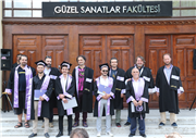 GÜZEL SANATLAR FAKÜLTESİNDEN GURUR DOLU MEZUNİYET 