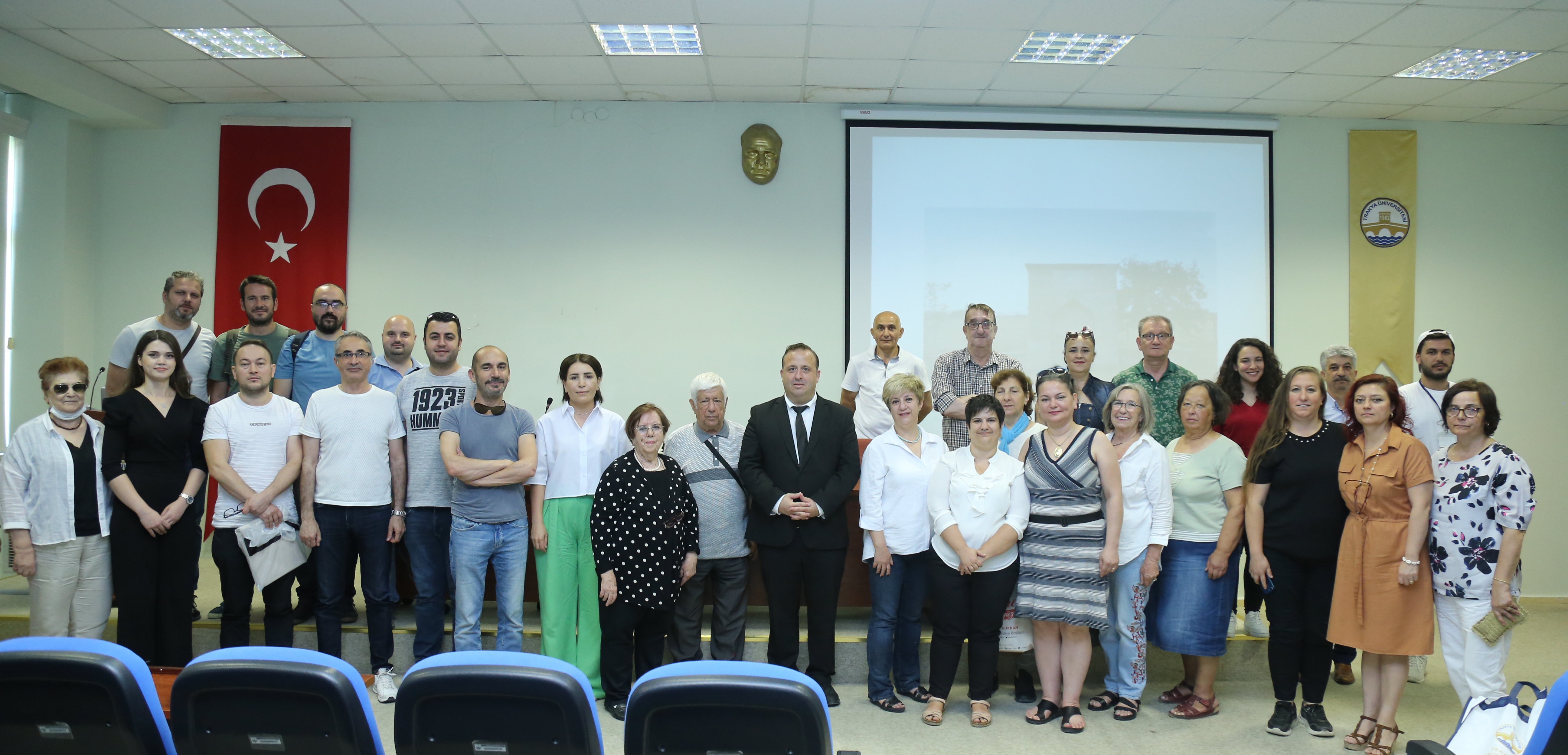 “EDİRNE’DE OSMANLI’DAN GÜNÜMÜZE SU YAPILARI” KONFERANSI GERÇEKLEŞTİRİLDİ