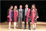 GENÇ DİŞ HEKİMLERİ GELECEĞE UĞURLANDI