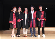 GENÇ DİŞ HEKİMLERİ GELECEĞE UĞURLANDI