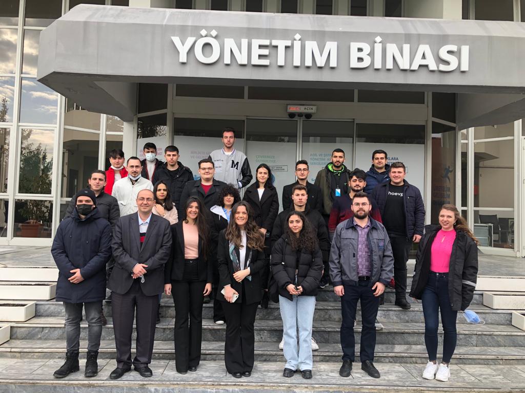 KARİYER MERKEZİ’NİN ÜNİVERSİTE & SANAYİ İŞ BİRLİĞİ ÇALIŞMALARI KAPSAMINDA GÜÇLÜ BİR İŞ BİRLİĞİ GELİŞTİRDİĞİ ŞİŞECAM’DA STAJ SÜREÇLERİ BAŞARI İLE TAMAMLANDI