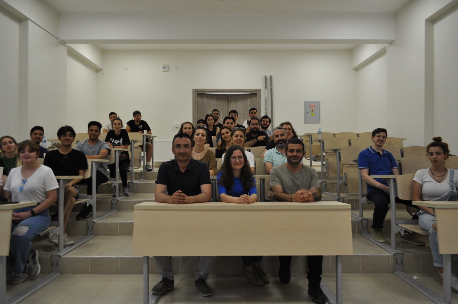 TRAKYA ÜNİVERSİTESİ ÖĞRENCİLERİNDEN 40 KADIN 40 ESER BELGESELİ 