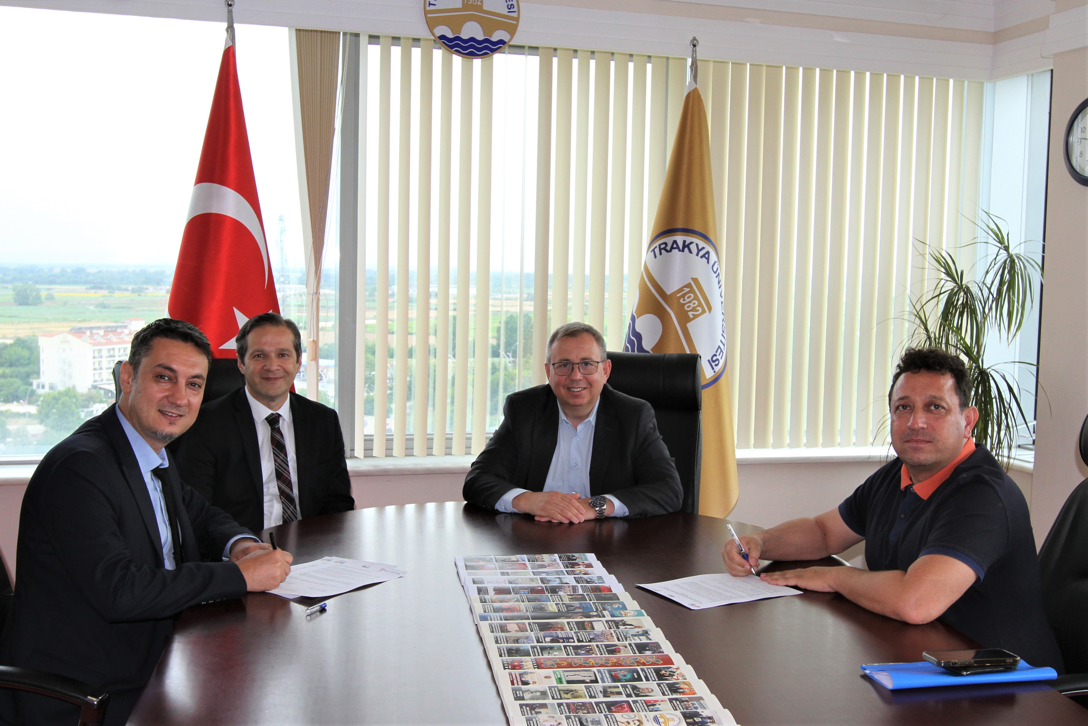 TRAKYA ÜNİVERSİTESİ TEKNOPARK İLE TÜTAGEM ARASINDA İŞ BİRLİĞİ PROTOKOLÜ