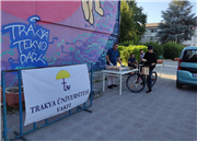 TRAKYA ÜNİVERSİTESİ VAKFINDAN ÖĞRENCİLERE KUMANYA SÜRPRİZİ