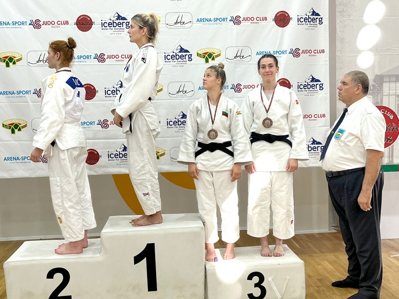 KIRKPINAR SPOR BİLİMLERİ FAKÜLTESİ ÖĞRENCİMİZ BURCU AKSOY BALKAN JUDO ŞAMPİYONASI’NDA GÜMÜŞ MADALYA KAZANDI