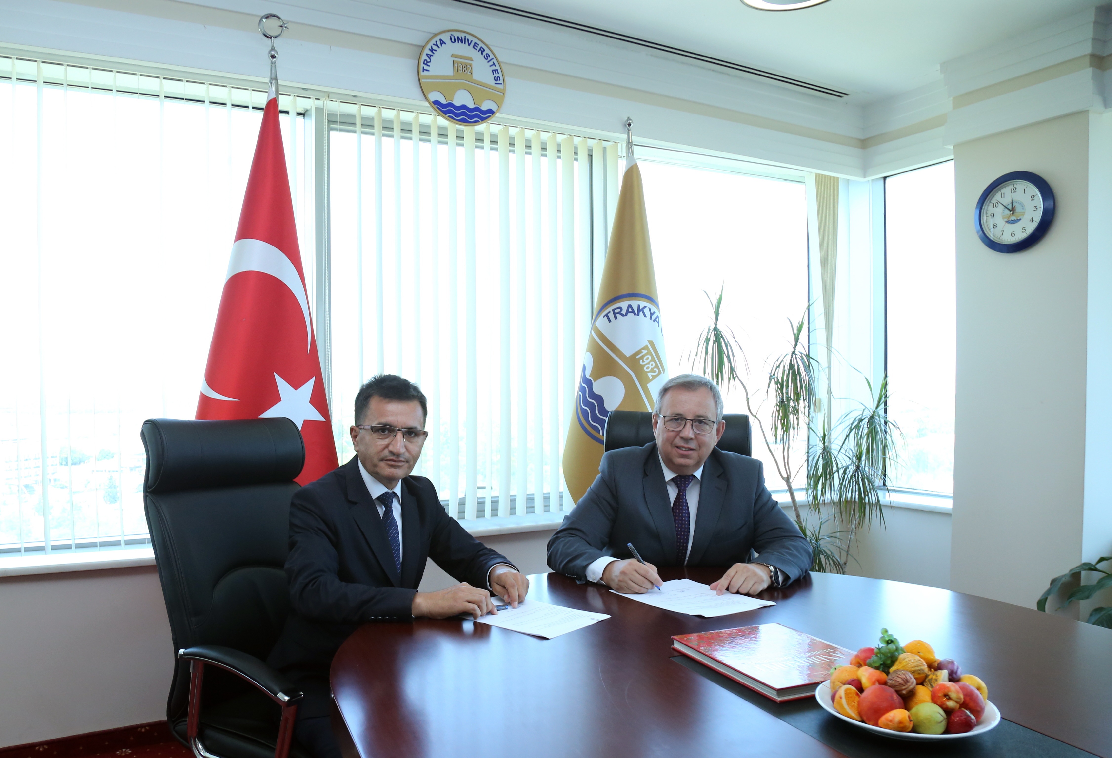 TRAKYA ÜNİVERSİTESİ VE TRAKYA TARIMSAL ARAŞTIRMA ENSTİTÜSÜ İŞ BİRLİĞİ PROTOKOLÜ İMZALADI
