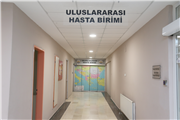 TRAKYA ÜNİVERSİTESİNİN ULUSLARARASI MEZUNU, ULUSLARARASI HASTA BİRİMİNDE ODA YENİLEDİ