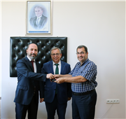 TRAKYA ÜNİVERSİTESİ SAĞLIK BİLİMLERİ ENSTİTÜSÜNDE BAYRAK DEĞİŞİMİ