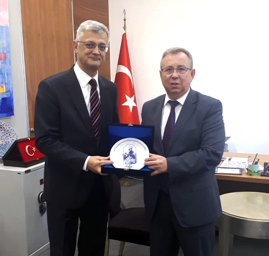 TRAKYA ÜNİVERSİTESİ REKTÖRÜ PROF. DR. ERHAN TABAKOĞLU’NDAN TÜRKİYE CUMHURİYETİ ZAGREB BÜYÜKELÇİSİ MUSTAFA BABÜR HIZLAN’A ZİYARET
