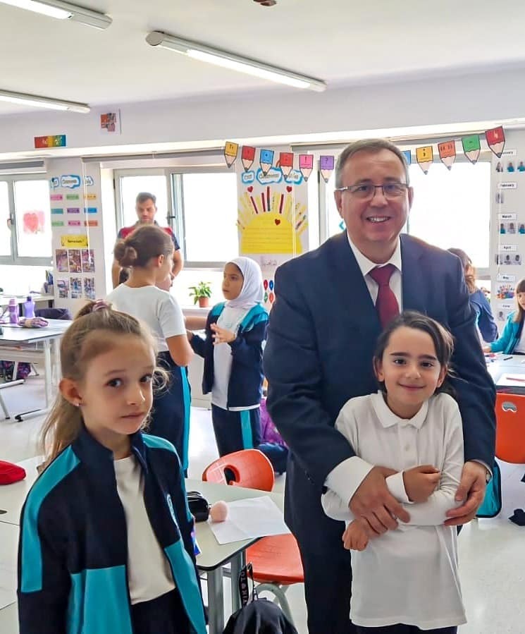TRAKYA ÜNİVERSİTESİ HEYETİ’NDEN, MAARİF VAKFI ROMANYA TEMSİLCİLİĞİ VE MAARİF OKULLARINA ZİYARET