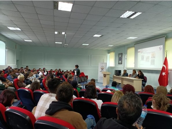 ŞEHİT RESSAM HASAN RIZA GÜZEL SANATLAR MESLEK YÜKSEKOKULUNDA ORYANTASYON PROGRAMI GERÇEKLEŞTİRİLDİ