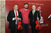 DİLLERE DESTAN RENGE DİLLERE DESTAN ŞENLİK
