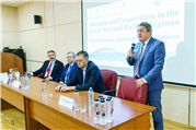 BALKANLAR VE KARADENİZ BÖLGESİNİN ÖNEMLİ KURUM VE İSİMLERİNİ BİR ARAYA GETİREN KONGRE, DEĞERLENDİRMELER VE AİLE FOTOĞRAFI ÇEKİLMESİYLE SONA ERDİ