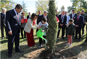 TRAKYA ÜNİVERSİTESİNDE FİDANLAR CUMHURİYETLE BÜYÜYOR