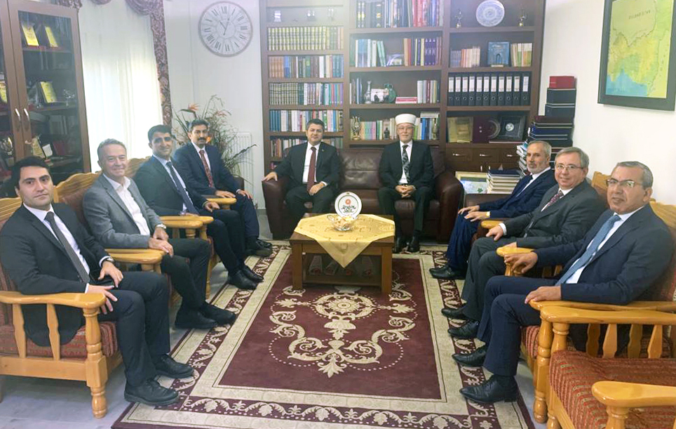 VALİ H. KÜRŞAT KIRBIYIK VE REKTÖR PROF. DR. ERHAN TABAKOĞLU İLE BERABERİNDEKİ HEYETTEN BATI TRAKYA ZİYARETİ
