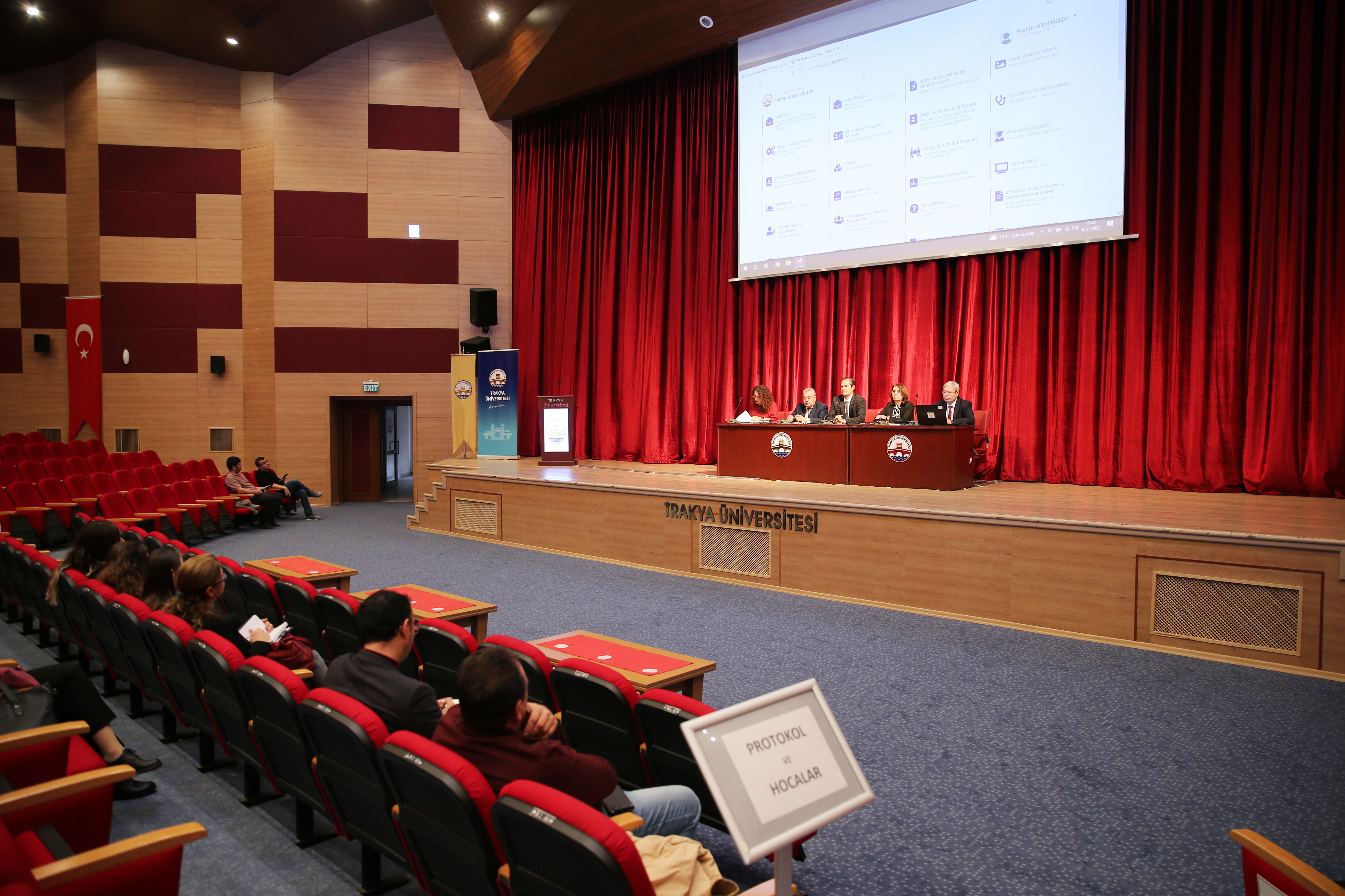 TRAKYA ÜNİVERSİTESİNDE BOLOGNA EŞGÜDÜM KOMİSYONU TOPLANTISI GERÇEKLEŞTİRİLDİ