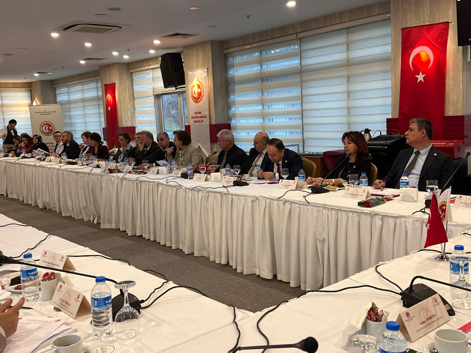 DOÇ. DR. NURTEN ÇETİN, ATATÜRK ARAŞTIRMA MERKEZİ BAŞKANLIĞI BİLİM KURULU ASLÎ ÜYELİĞİNE YENİDEN SEÇİLDİ