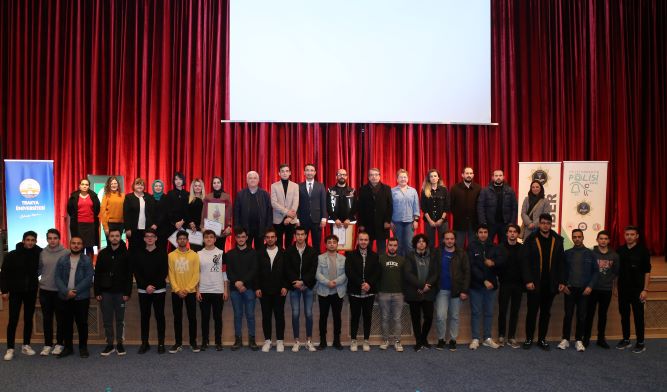 BAĞIMLILIKLA MÜCADELE VE YEŞİLAY DANIŞMANLIK MERKEZİ TANITIM SEMİNERİ DÜZENLENDİ