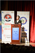TRAKYA ÜNİVERSİTESİ TÜRKİYENİN İLK DERMOKOZMETİK ZİRVESİNE EV SAHİPLİĞİ YAPTI