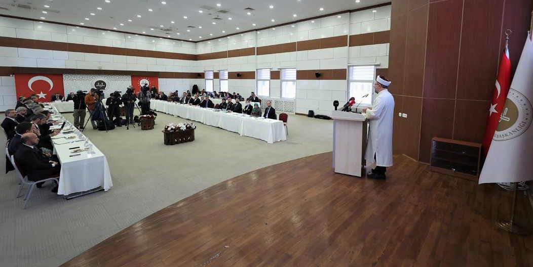 DİYANET İŞLERİ BAŞKANI PROF. DR. ALİ ERBAŞ’IN BAŞKANLIĞINDA GERÇEKLEŞEN GENÇLİK ÇALIŞTAYI’NA PROF. DR. ERHAN TABAKOĞLU DA KATILDI