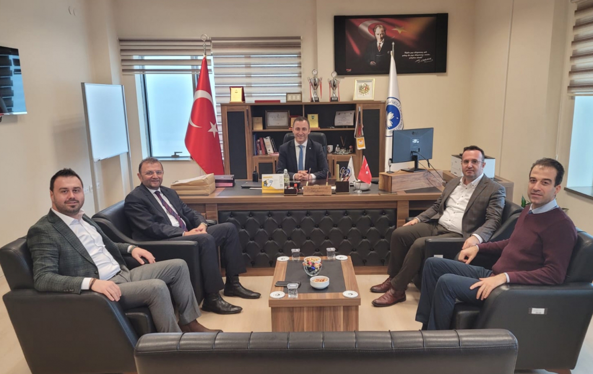 TRAKYA ÜNİVERSİTESİ, TÜRKİYE ÜNİVERSİTE SPORLARI FEDERASYONU İLE GERÇEKLEŞTİRİLEN TRAKYA BÖLGESİ KOORDİNASYON TOPLANTISINA KATILDI