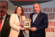 TÜRKİYE BÜYÜK MİLLET MECLİSİ BAŞKANI PROF. DR. MUSTAFA ŞENTOP, TRAKYA ÜNİVERSİTESİNİN ULUSLARASI ÖĞRENCİLERİ İLE BİR ARAYA GELDİ