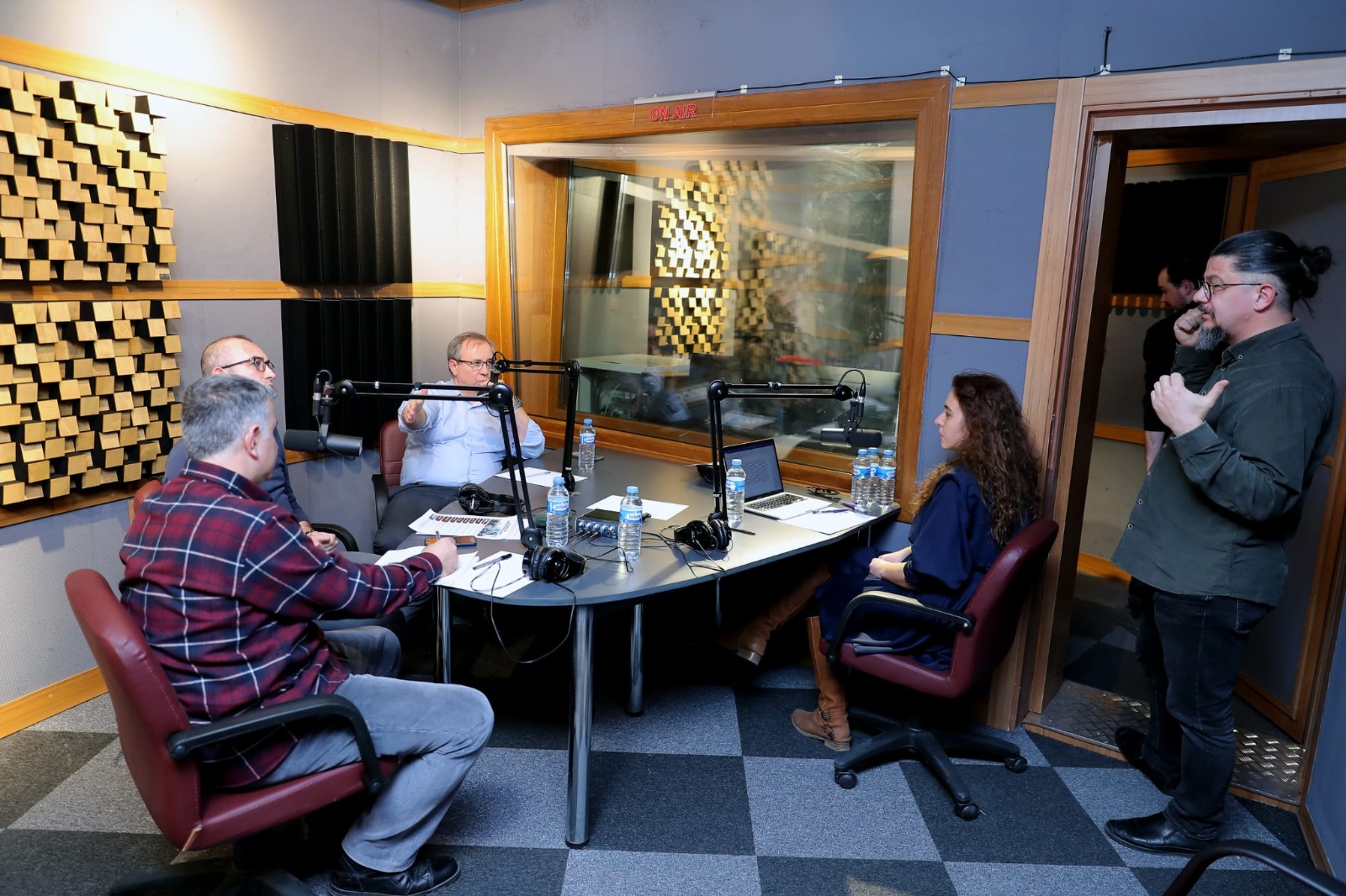 RADYO GÜNEBAKAN’DAN “DEPREM ÖZEL” PROGRAMI