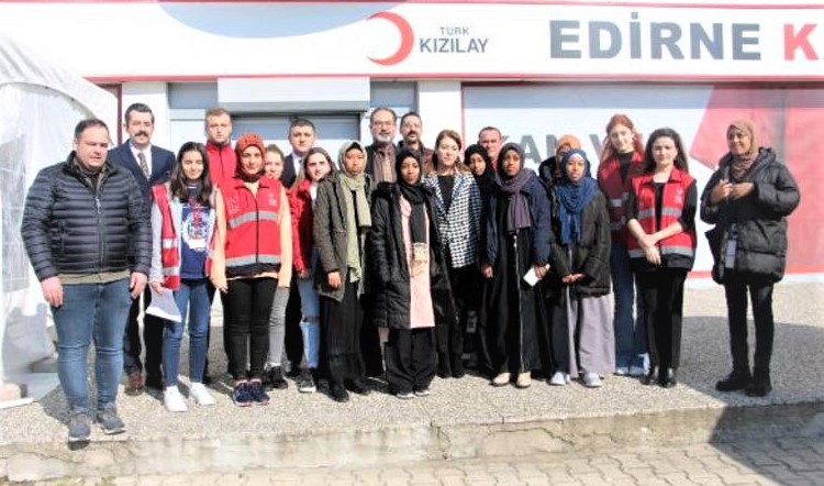 TRAKYA ÜNİVERSİTESİNİN ULUSLARARASI ÖĞRENCİLERİNDEN KAN BAĞIŞI