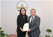 UNVANLARINDA YÜKSELEN AKADEMİSYENLERE BELGELERİ VERİLDİ 