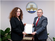ÖĞRETİM ÜYELİĞİNE ATANAN AKADEMİSYENLERE BELGELERİ TAKDİM EDİLDİ